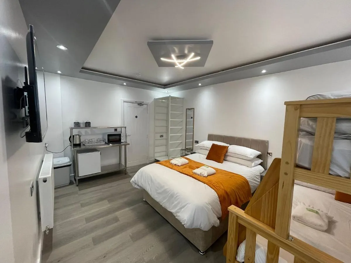 Araan House Hotel -Families And Couples Only Blackpool United Kingdom