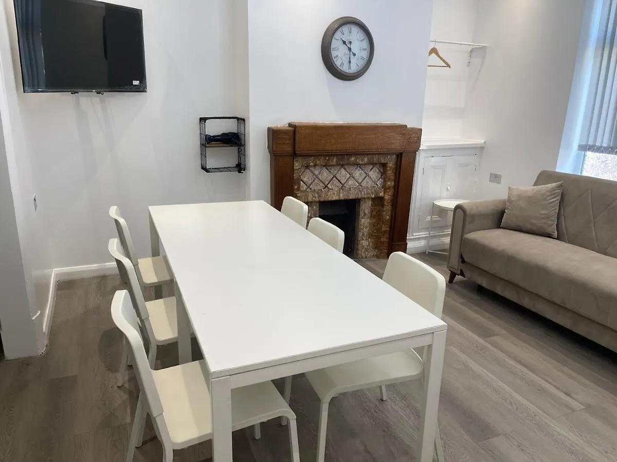 Araan House Hotel -Families And Couples Only Blackpool
